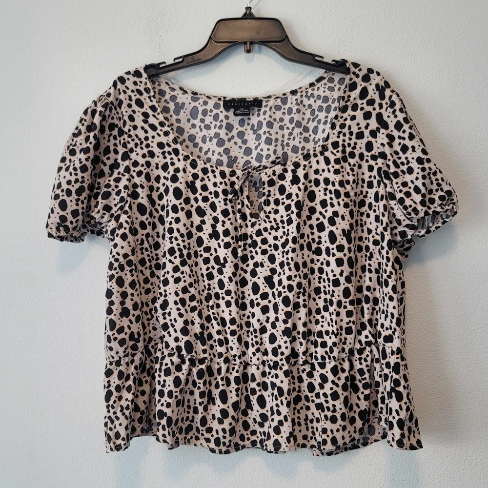 Sanctuary Animal Print Short Sleeves Blouse Top